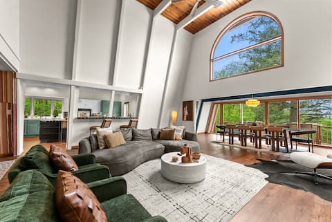 Cedarcrest Hideaway-Hot Tub~Theater~GameRm~Firepit