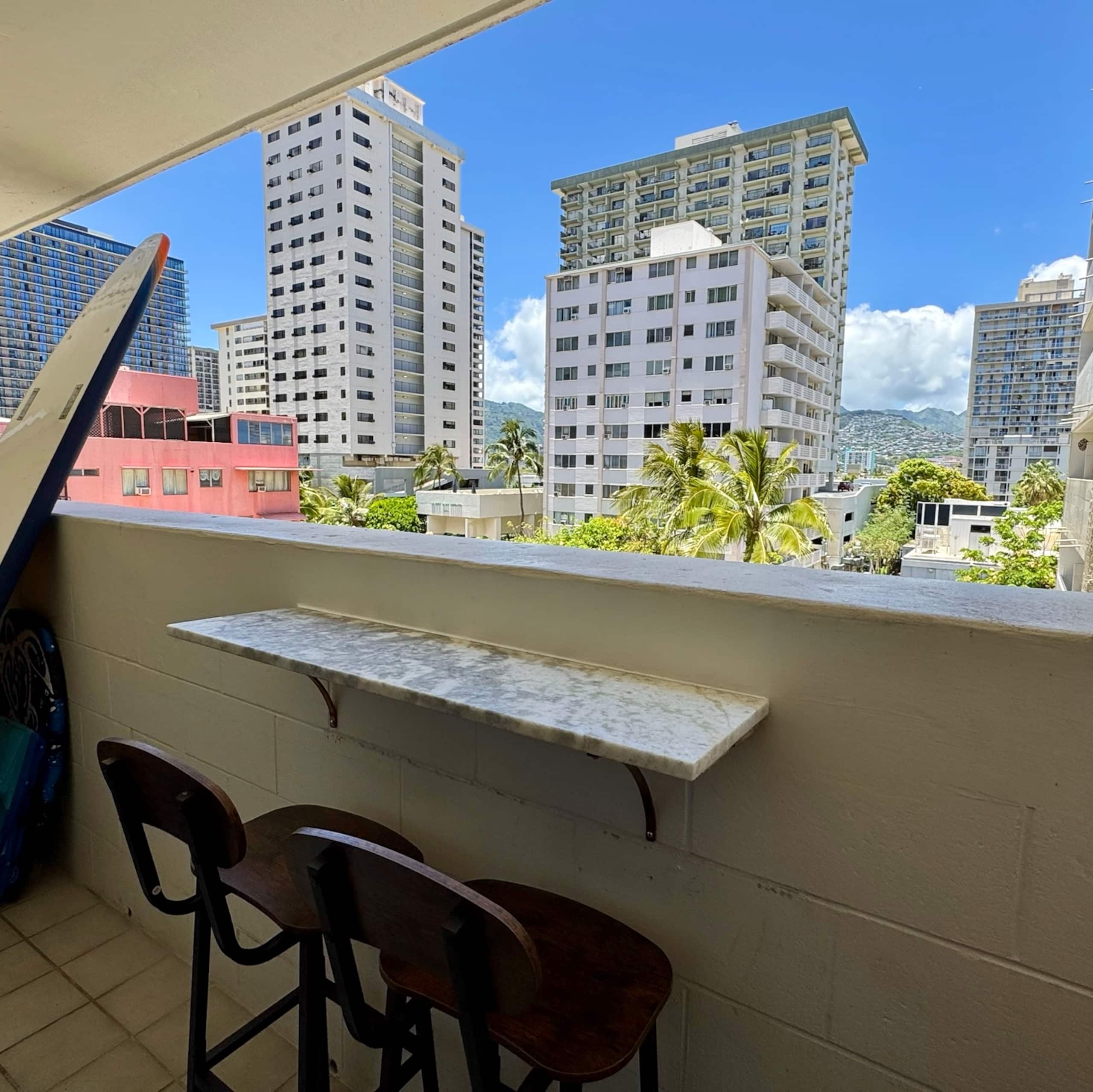 Condo in Honolulu · ★4.84 · 1 bedroom · 1 bed · 1 private bath - Image 11