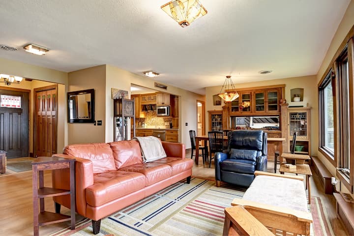Skyline Retreat - Nelson, WI