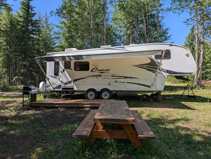 Blaeberry Valley Ranch RV - Campers/RVs for Rent in Golden, British ...