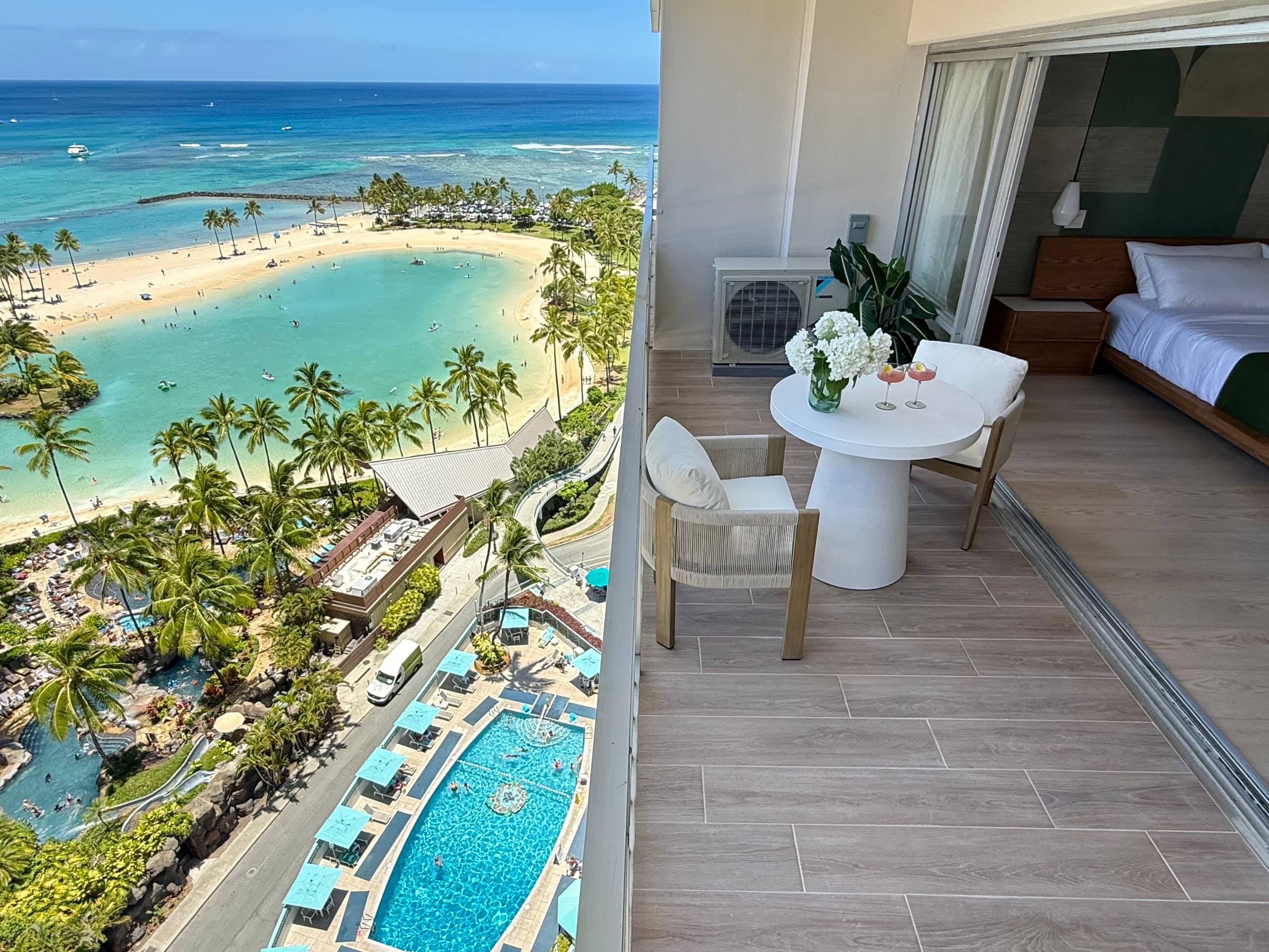 Condo in Honolulu · ★4.95 · 1 bedroom · 2 beds · 1 private bath - Image 6