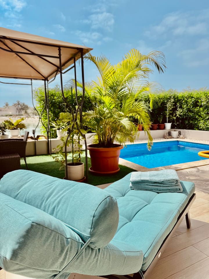 Pool Villa am Strand 2