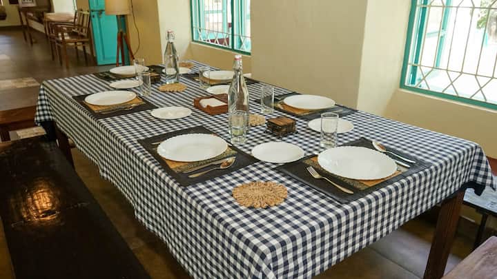 Dining area image 2