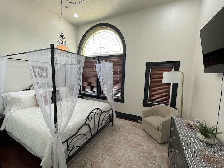 Historic Ridenour Building - Suite #301 - Bedford, PA