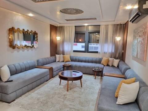 Popular Airbnb listing: balcony view in Arrondissement Yacoub El Mansour مقاطعة يعقوب المنصور