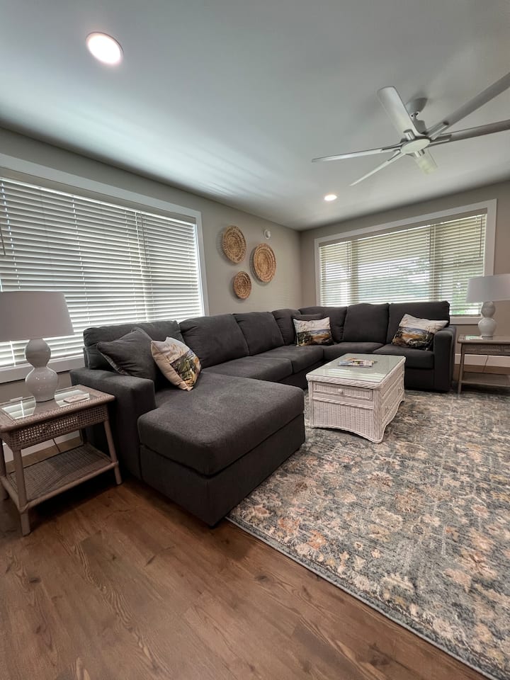 Central Location Btw Sports Fields And Beaches - Delaware