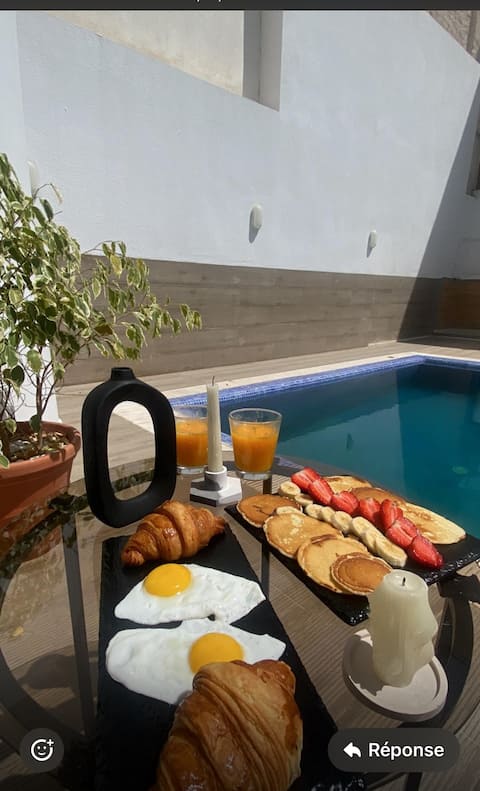 Hydra residence Spa/piscine quartier ambassades 3B