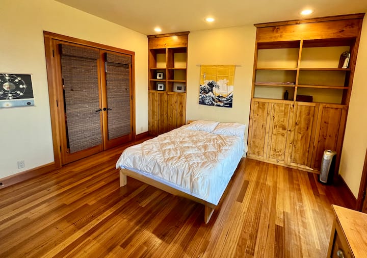 The Main House - Bedroom 2