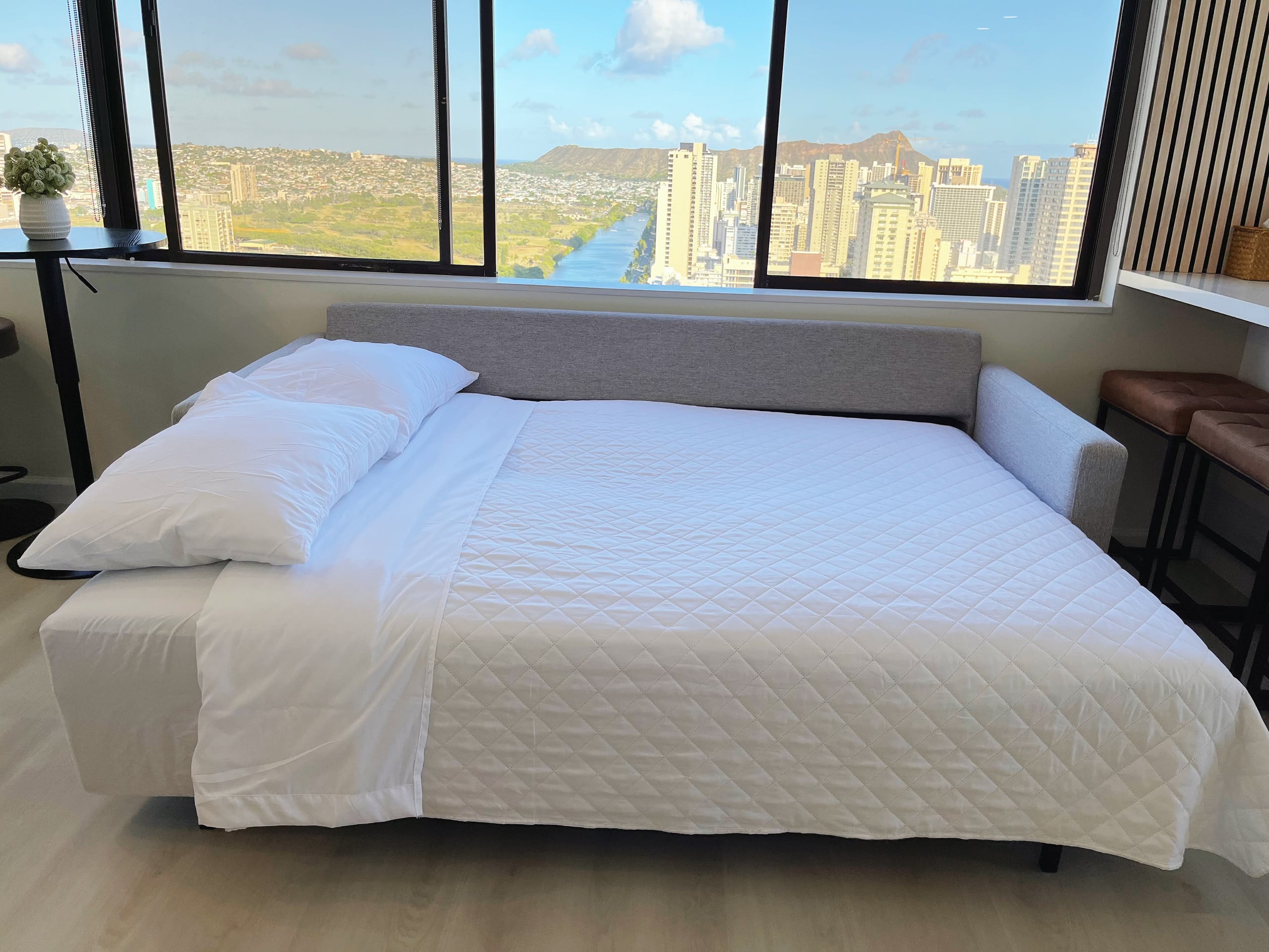 Only One In Waikiki Dual Private Penthouse 43 FL - Image 23