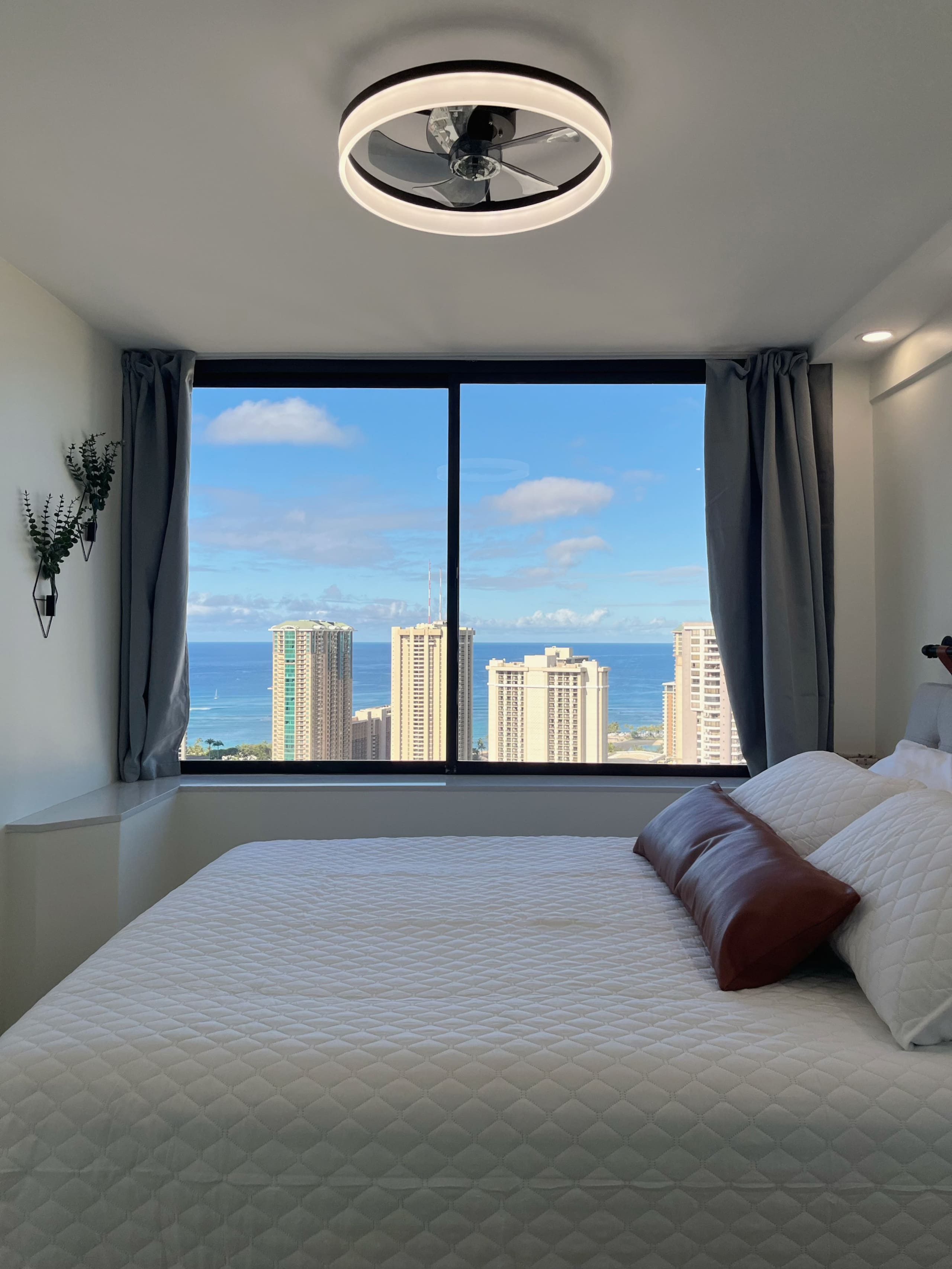 Only One In Waikiki Dual Private Penthouse 43 FL - Image 4