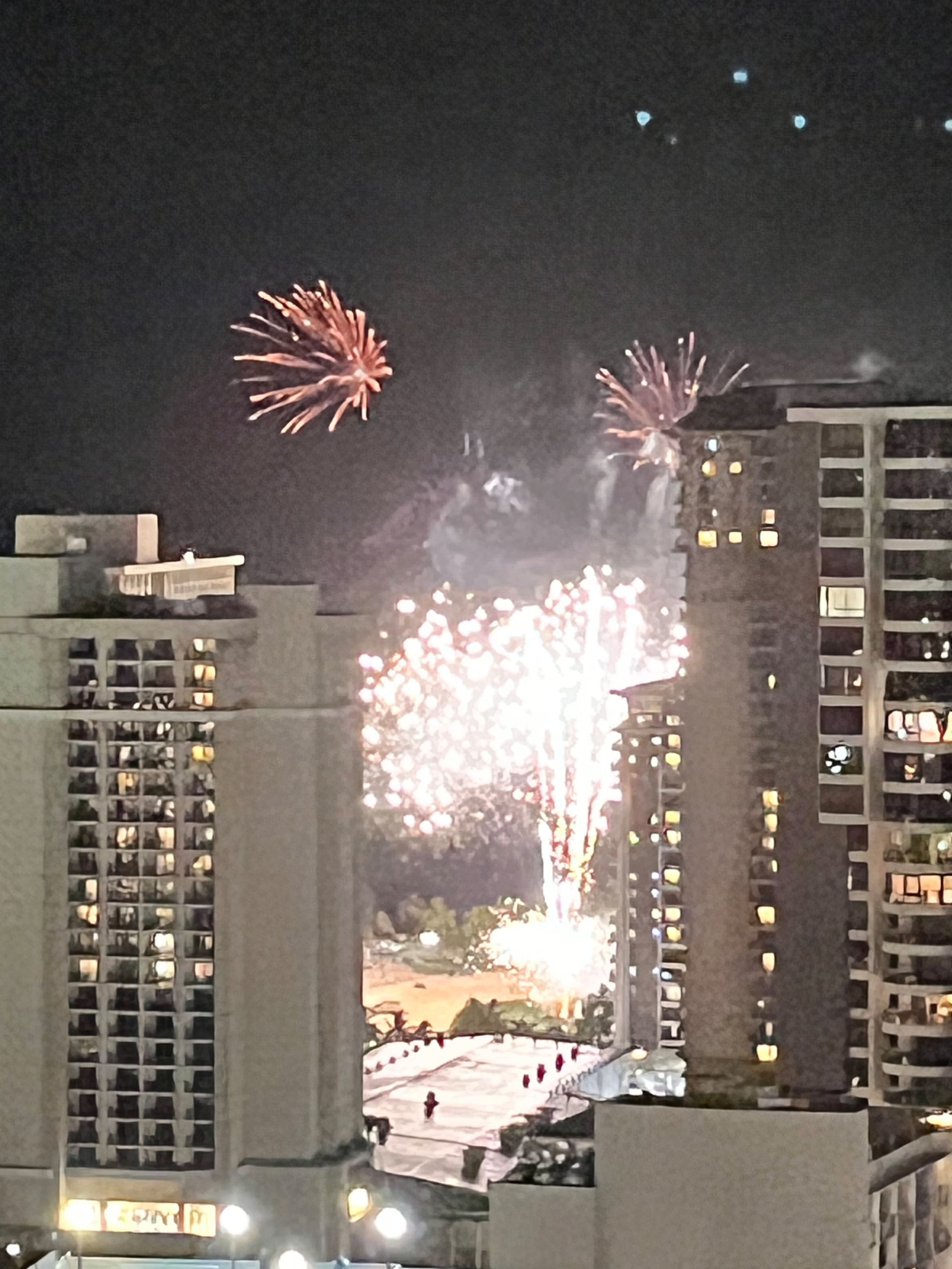 Only One In Waikiki Dual Private Penthouse 43 FL - Image 100