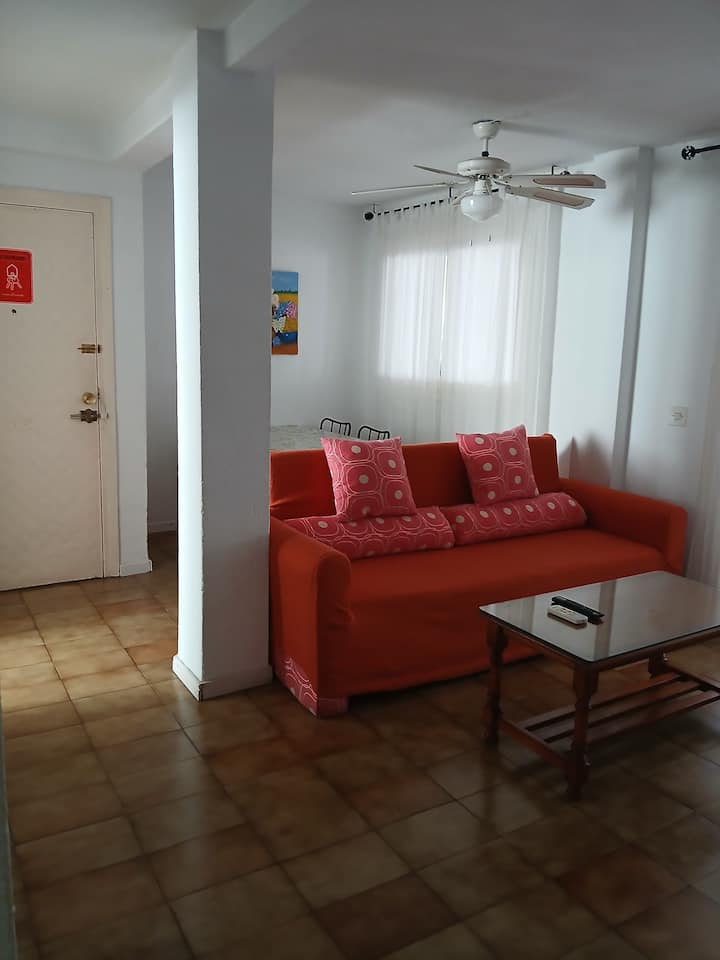 Salón con sofá cama