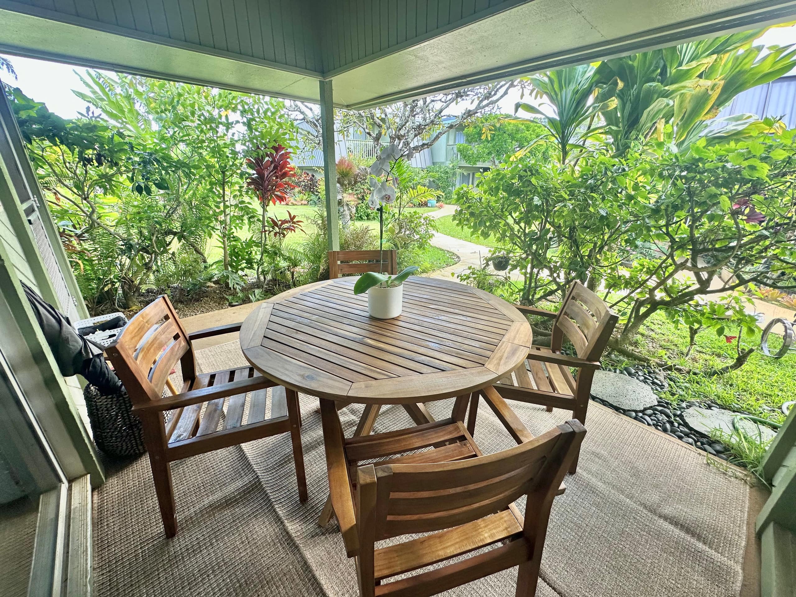 Puamana Gardens near Anini beach Winter Escape - Image 31