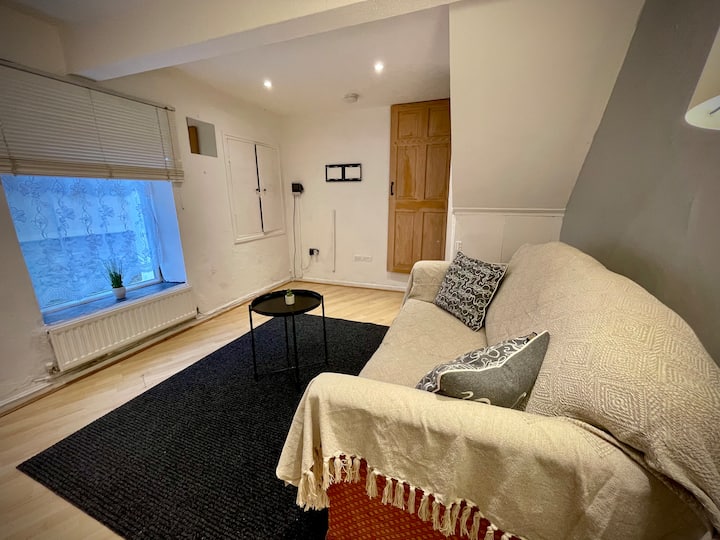 Brunel Cottage Central, Parking Wifi, Tv, Bpw, Ski - Merthyr Tydfil