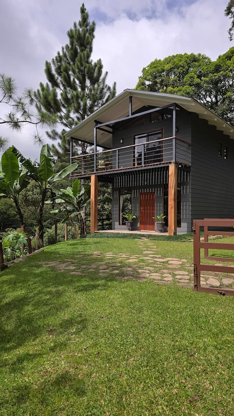 Monteverde Casa Mia, near main attractions & town.