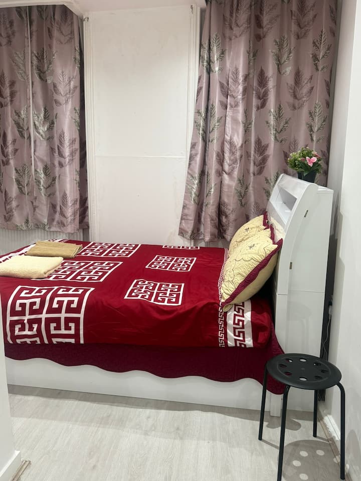 Ytwo Guest House - Londra