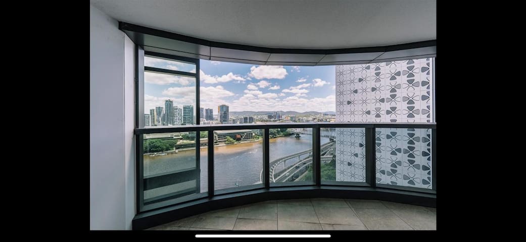 Best location and view in city. gallery image 2