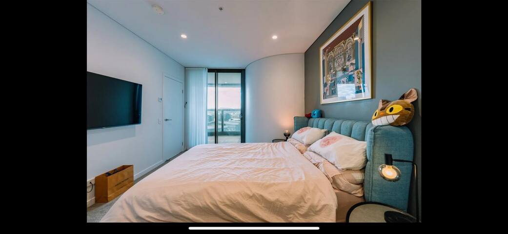 Best location and view in city. gallery image 5