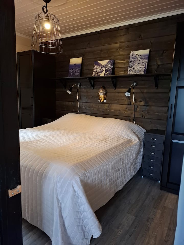 Downstairs bedroom in the main cottage 