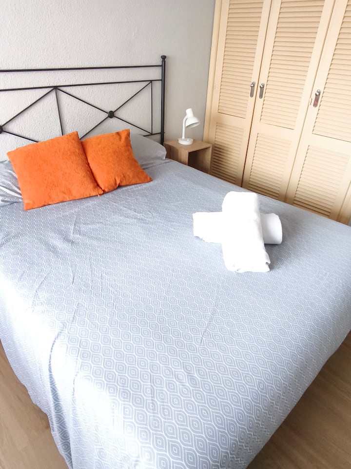 Jb Cuzco-s. Bernabéu Posibilidad Garaje 16 €/Noche - Madrid