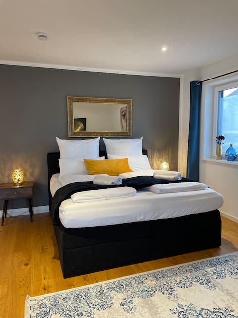 YAYstay - 90m2 Deluxe Loft I Terrasse I E-Parking