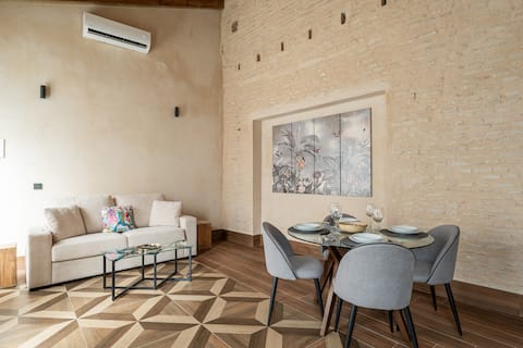 Anuncio de Airbnb popular: Elegance and luxury in the centre of Sevilla en Sevilla