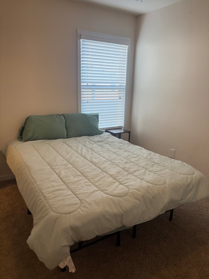 غرفة النوم 2