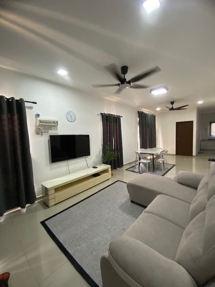 A Cozy & Modern Terrace House To Take A Rest - Sungai Petani