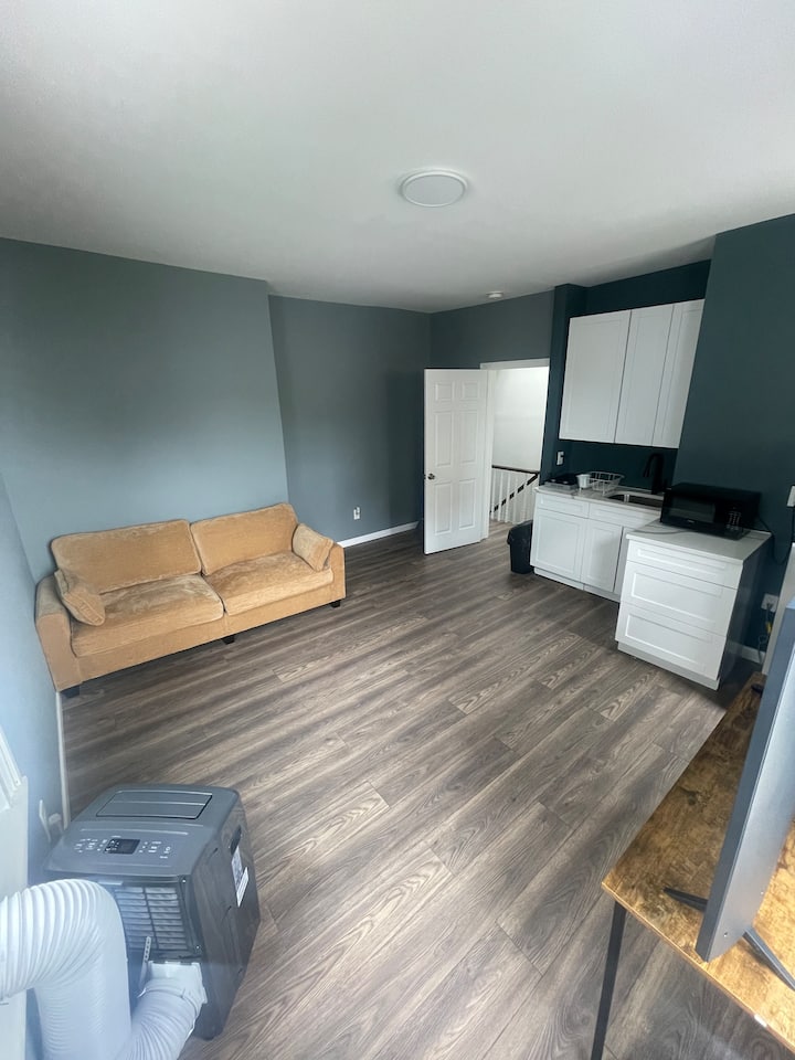 Cozy Jersey City Apartment - Jersey City, NJ