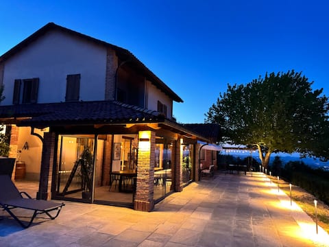 Villa Adina - Panorama of the Barolo hills