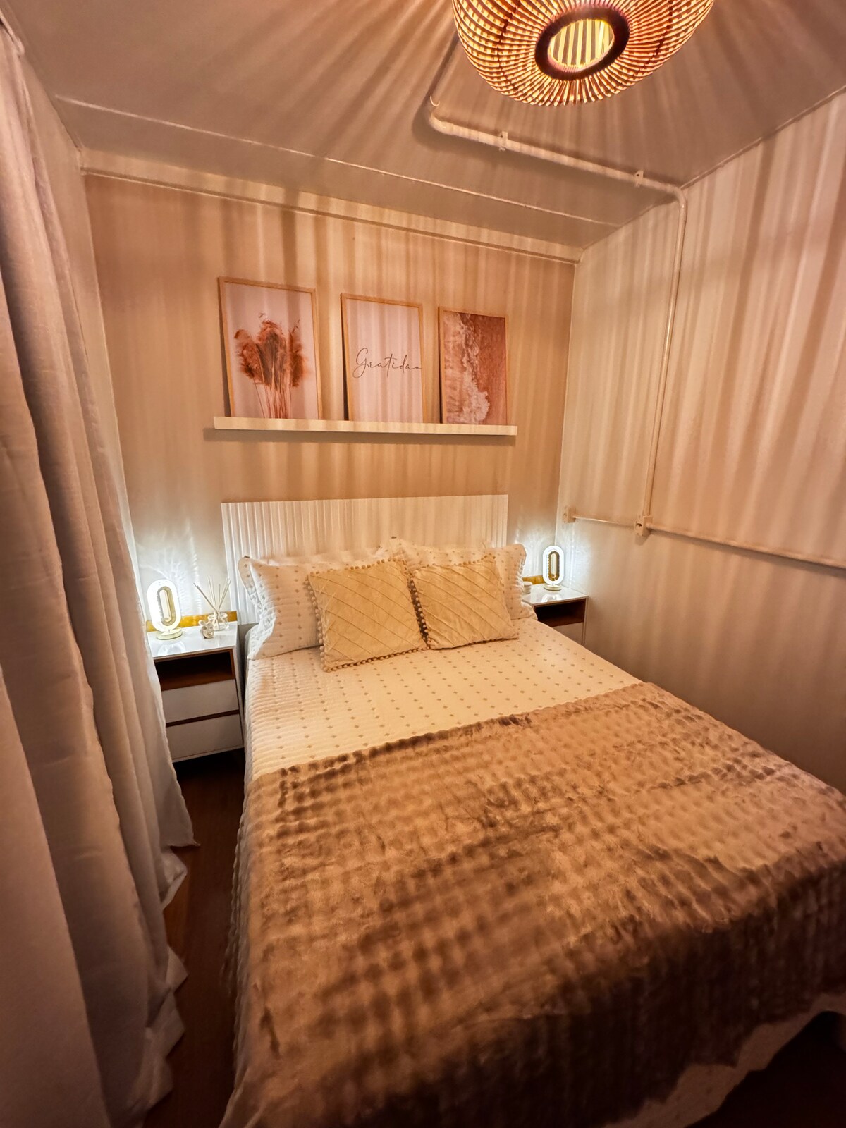 غرفة النوم 1