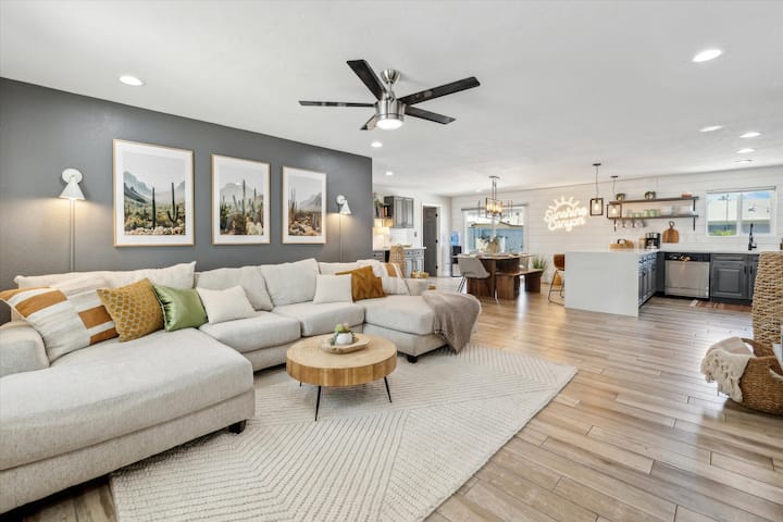Chic Oasis At Sunshine Canyon - Phoenix, AZ