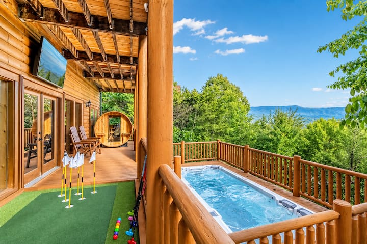 Heated Pool + Sauna + Hottub + Puttputt, Sleeps 40 - Tennessee