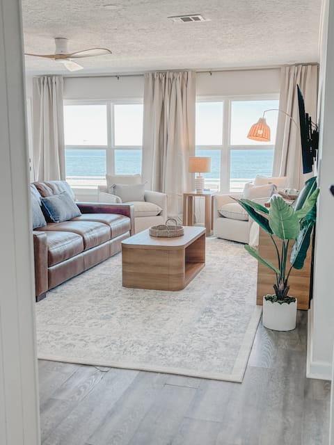 Oceanfront with views | Pets OK + Hammocks | Grill