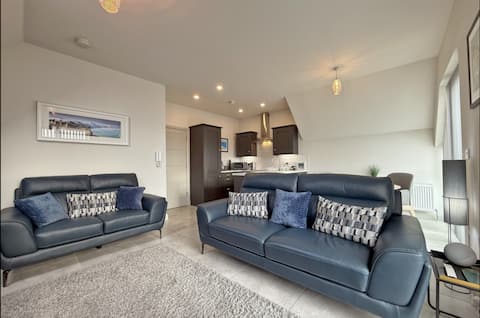 Successful Airbnb property: Modern Coastal Retreat in Portstewart in Portstewart