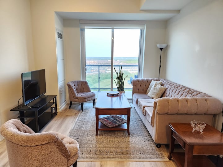 Luxury Penthouse In Oakville - Oakville