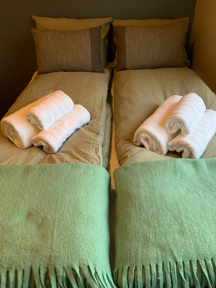 საძინებელი 1