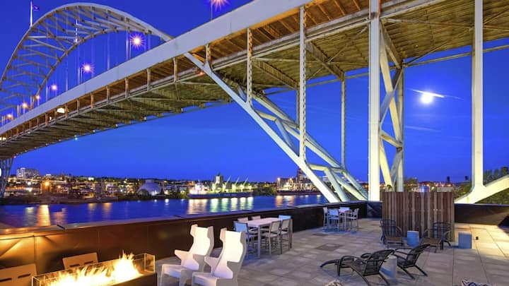 Landing | Stunning 1bd, Courtyard, Gym - Portland, OR