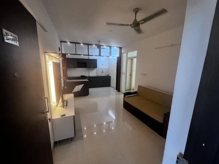 Modern Studio Flat, 10 Minutes From Blr Airport - Aéroport Kempegowda Bengaluru (BLR)