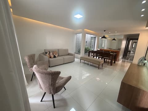 Popular Airbnb listing: Charming and Cozy House CG in Campina Grande
