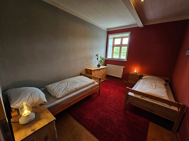 საძინებელი 2