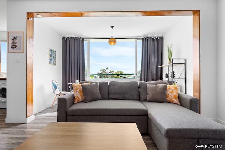 Roquelia - Elégant Et Spacieux - Saint-Gilles, Réunion