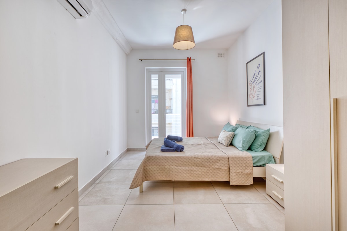 غرفة النوم 2