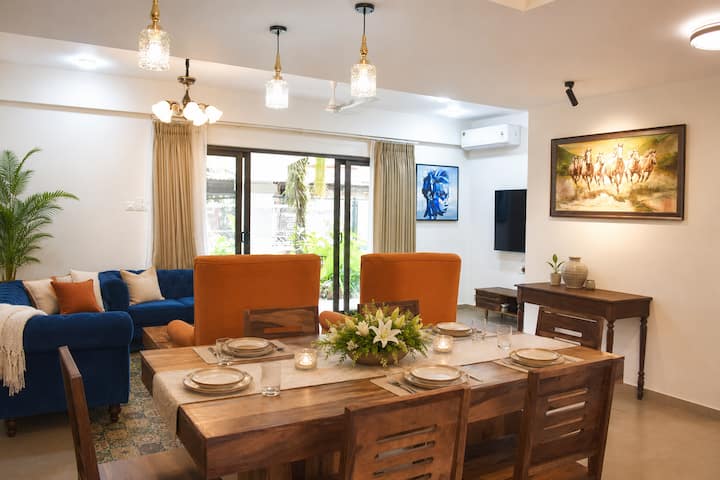Dining area image 2