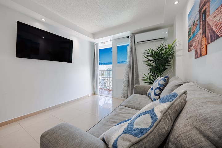 Isla Verde Tropical Getaway - Puerto Rico