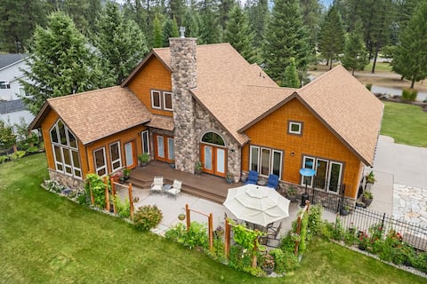 Gorgeous Golf & Mountain Home