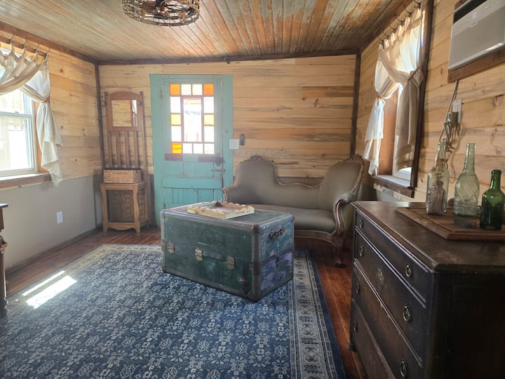 The Gemini, In Goldfield, Nv~lots Of History! - Nevada