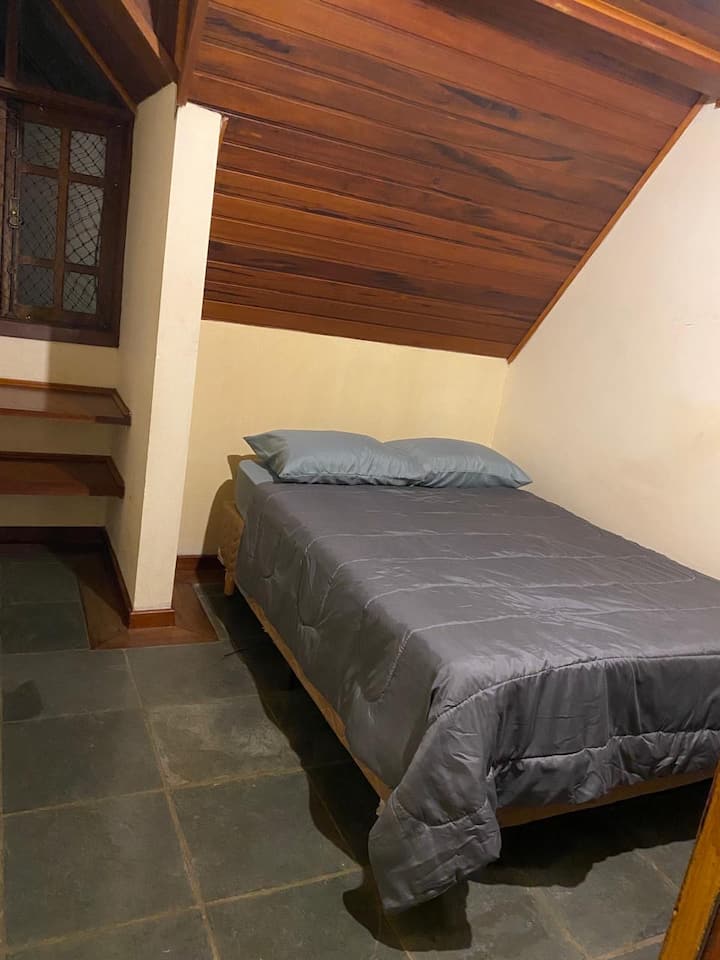 غرفة النوم 2