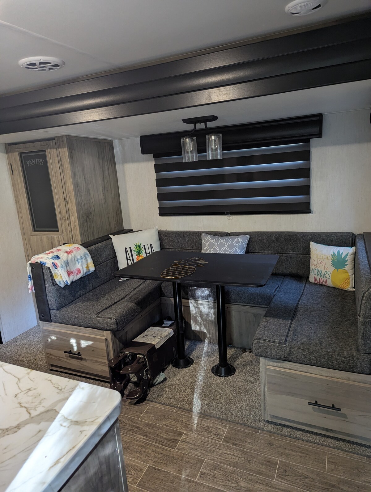 غرفة المعيشة