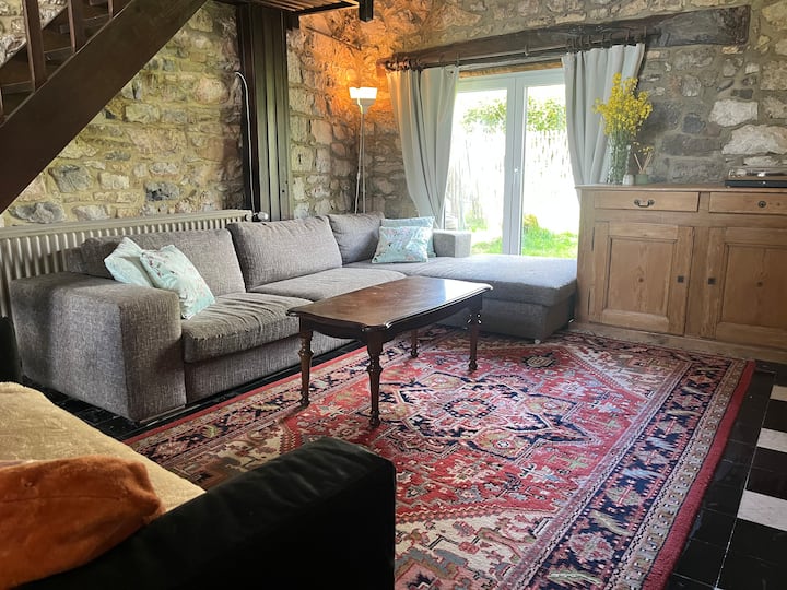 Cosy And Quiet - Givet